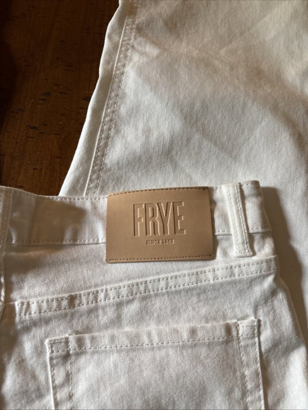 Frye White Ladies Jeans Size 8/29 - Picture 6 of 8